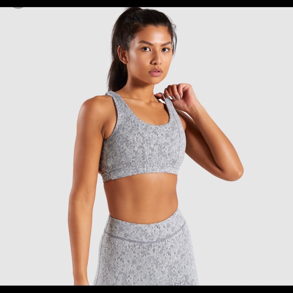 gymshark Fleur sports bra & legging set charcoal